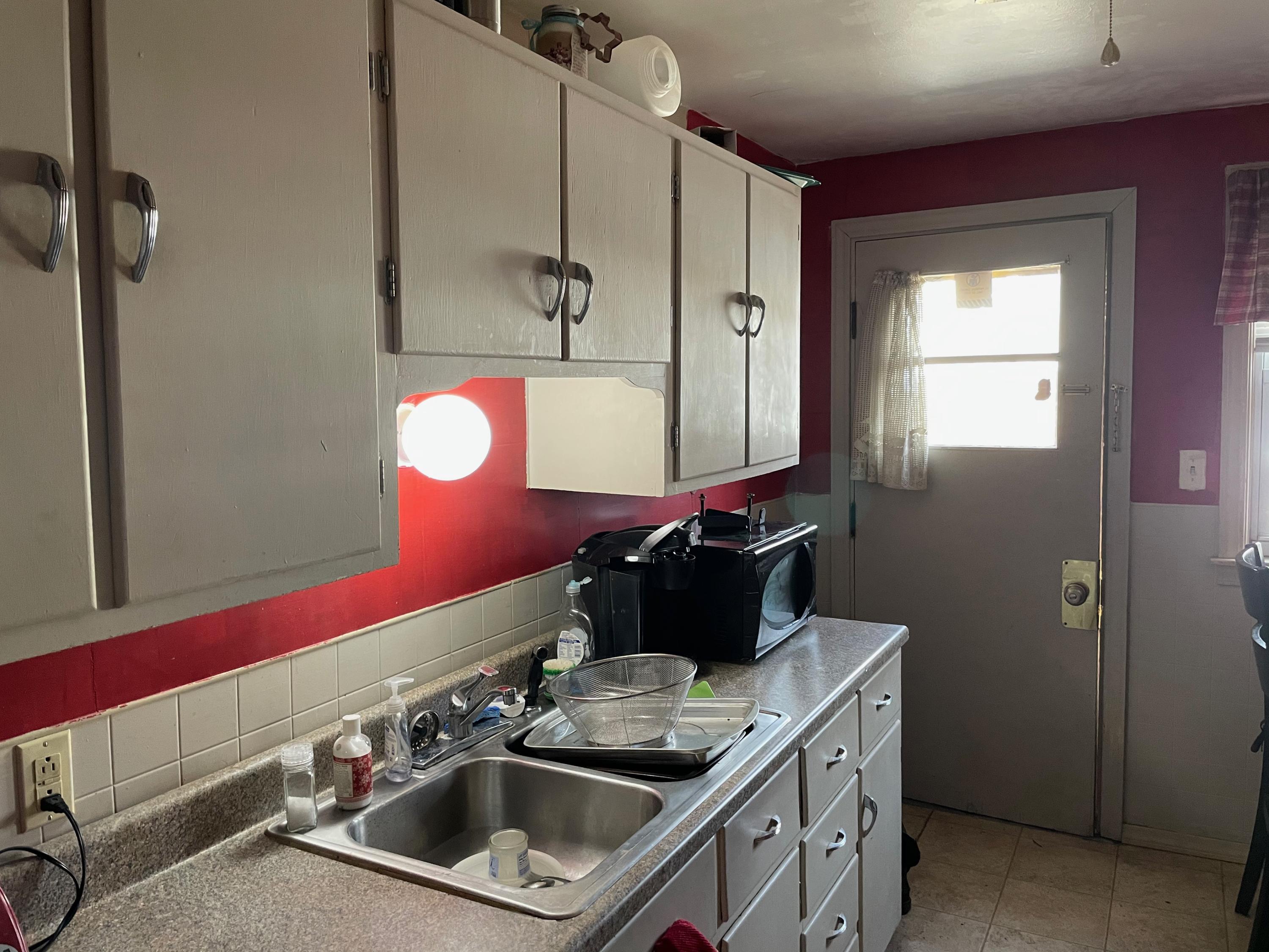 53 Oak Street Springvale, ME 04083 - Photo 14 of 24 IMG_0917