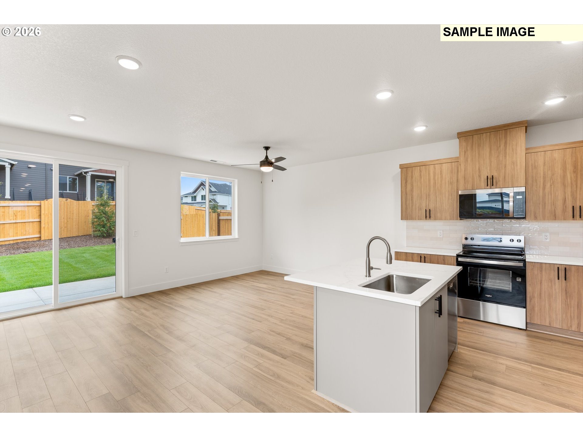 528 Spring Boulevard Woodburn, OR 97071 - Photo 6 of 34