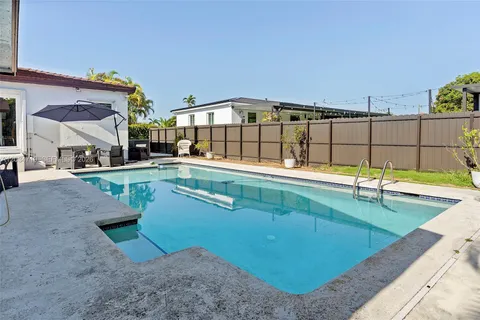 $925,000 | 6801 Southwest 27th Street, Miami, FL 33155
