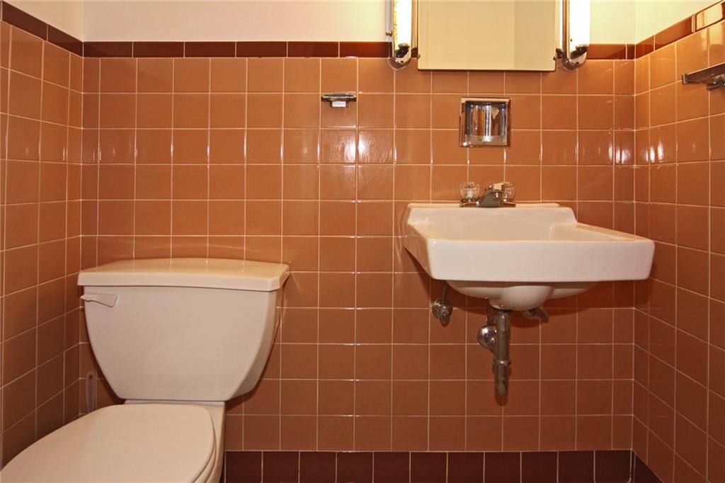 7236 Griffith Road Indianapolis, IN 46227 - Photo 16 of 23 Gallery Image 16