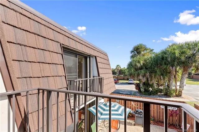 a view of outdoor space with city view