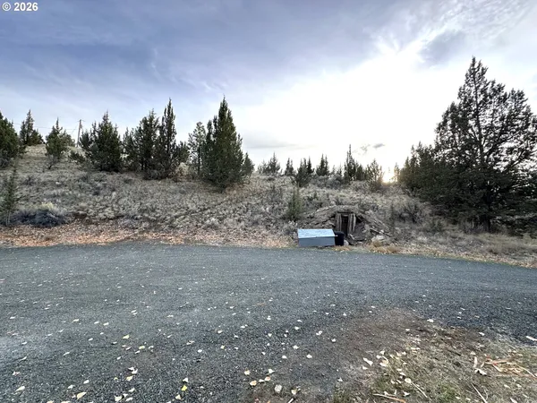 $275,000 | 60108 Eastside Lane, John Day, OR 97845