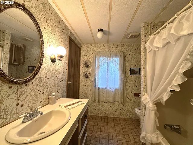 $285,000 | 60108 Eastside Lane, John Day, OR 97845