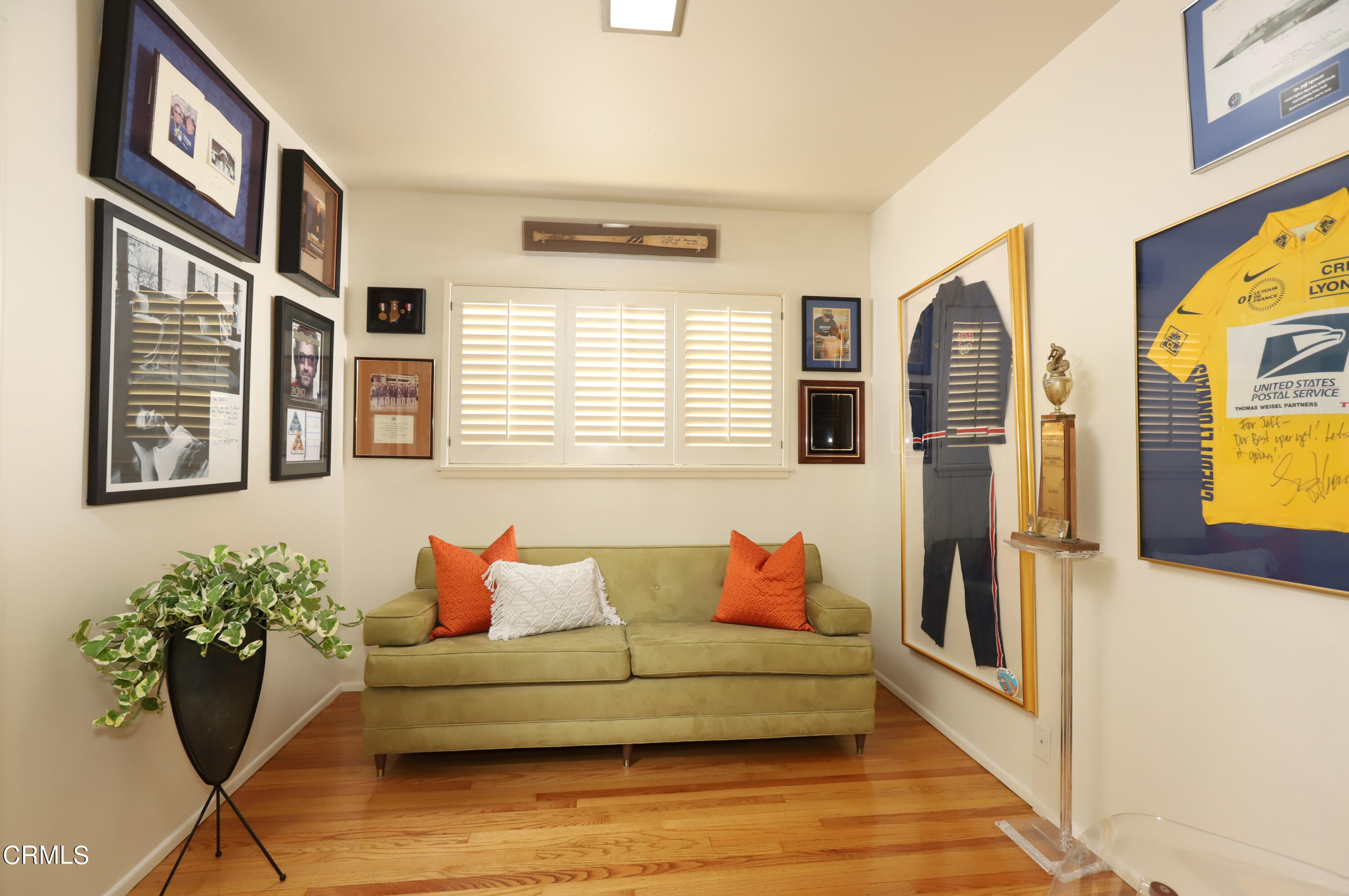 1950 Canyon Close Road Pasadena, CA 91107 - Photo 18 of 48 18 Bedroom3