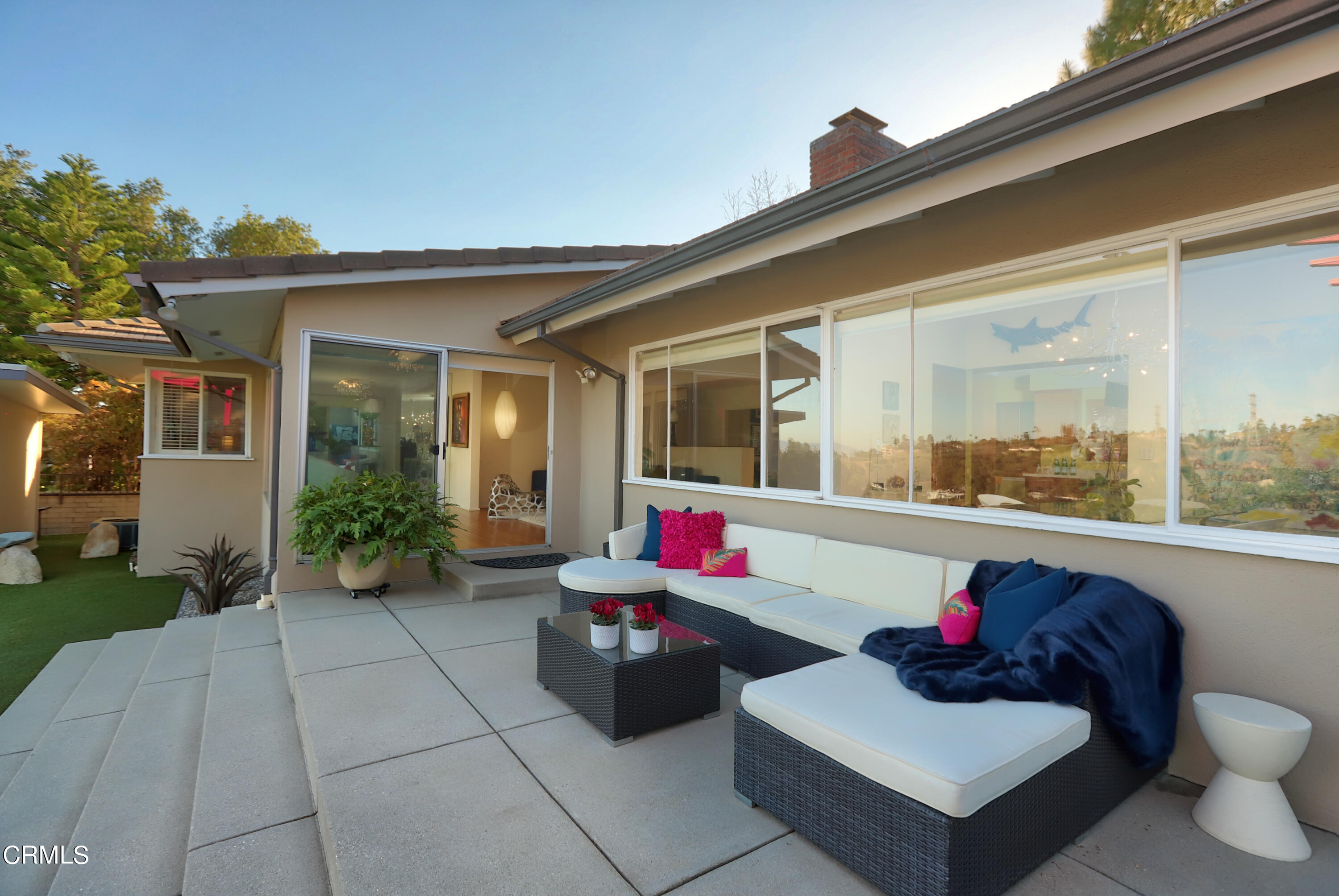 1950 Canyon Close Road Pasadena, CA 91107 - Photo 37 of 48 37 Back of House