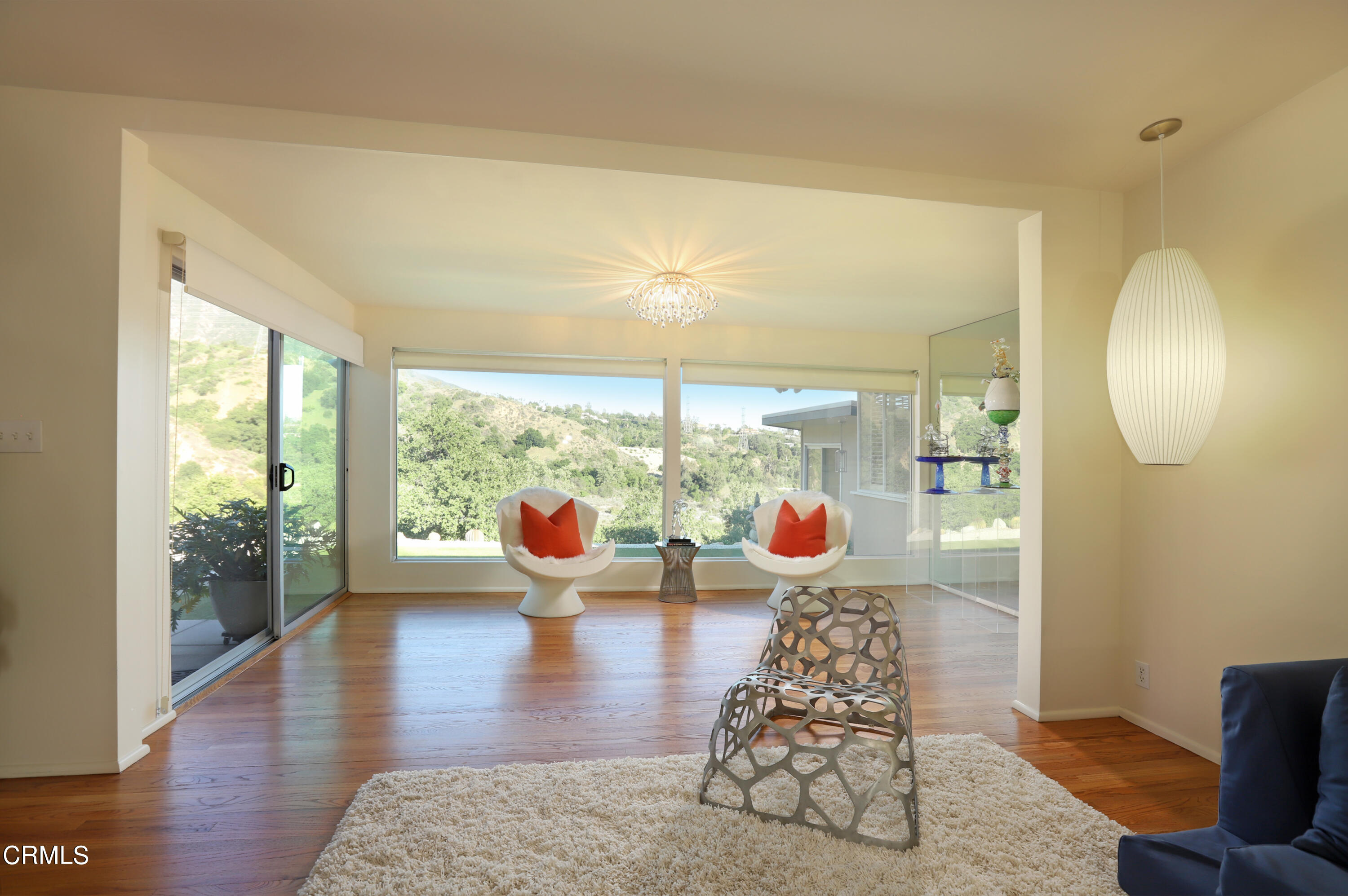 1950 Canyon Close Road Pasadena, CA 91107 - Photo 7 of 48 7 Sitting Room