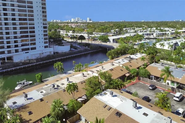 $4,000 | 2619 Parkview Drive South, Hallandale Beach, FL 33009