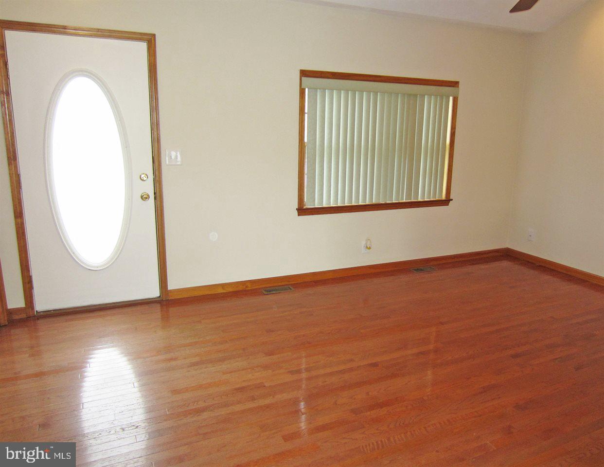 150 Timber Lane Hanover, PA 17331 - Photo 4 of 29 Gallery Image 4