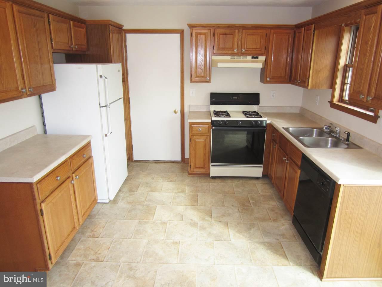150 Timber Lane Hanover, PA 17331 - Photo 9 of 29 Gallery Image 9