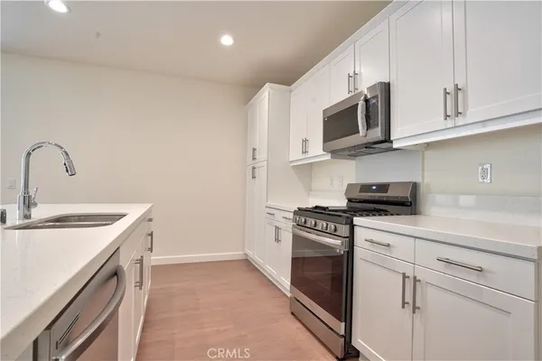 $3,000 | 139 Grove Court, Perris, CA 92571