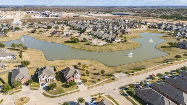 $369,900 | 8138 Briscoe Foster Crossing, Richmond, TX 77406