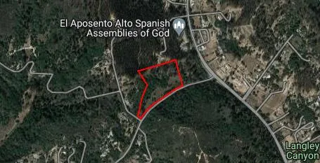 a view of a pathway of a building