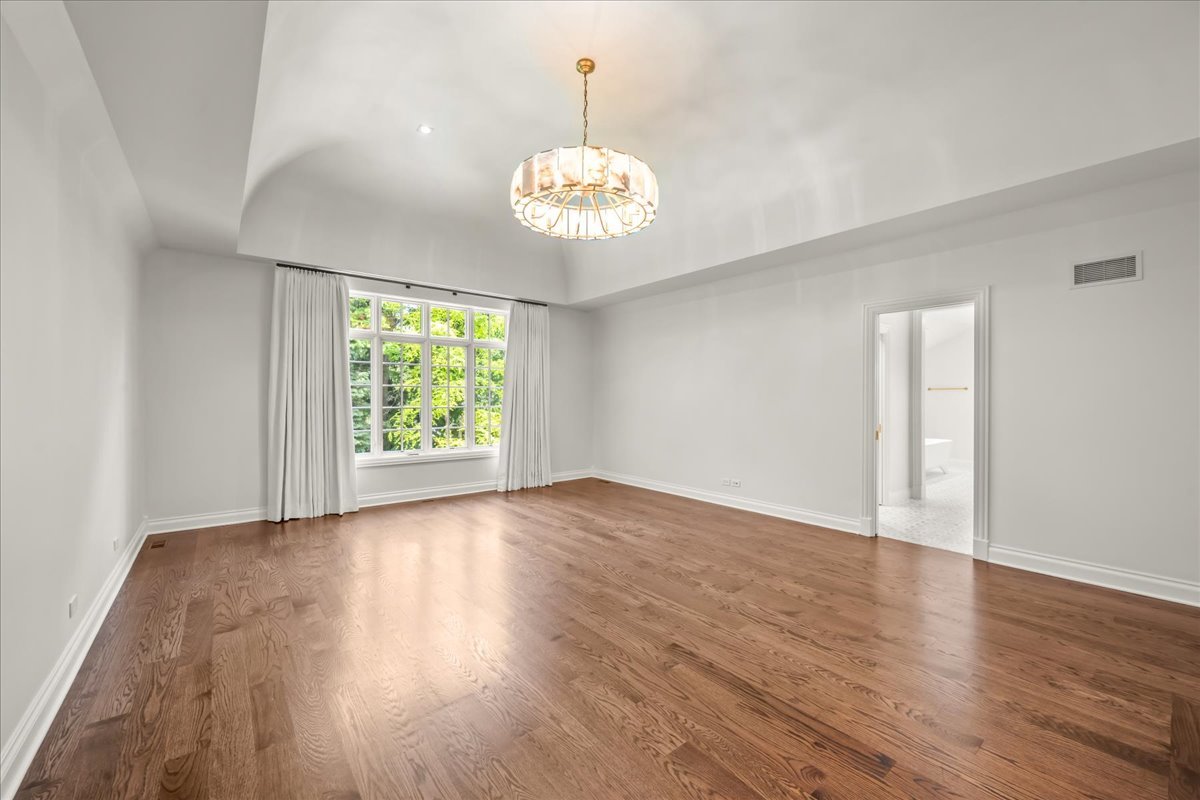 81 Locust Road Winnetka, IL 60093 - Photo 56 of 106 Gallery Image 56
