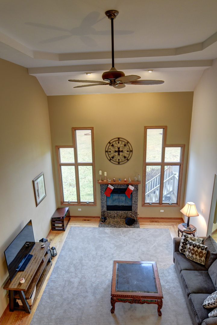 16045 Stateline Road Cedar Lake, IN 46303 - Photo 15 of 36 a living room with furniture and a window