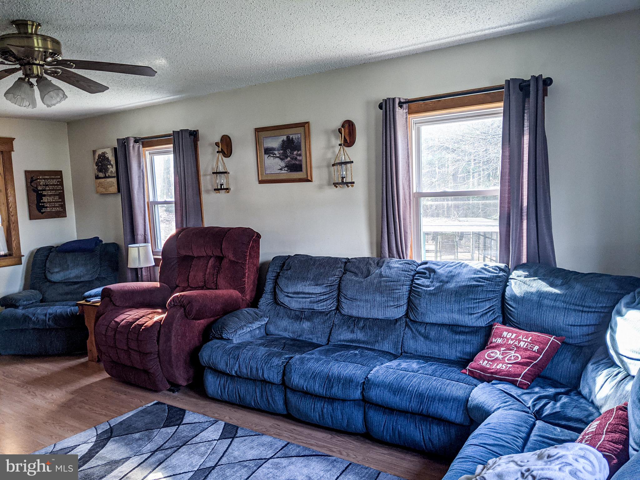 3260 Old Rte 30 Orrtanna, PA 17353 - Photo 10 of 39 Living Room