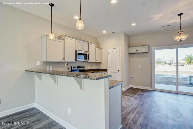 $254,900 | 734 Cross Brg Way, Unit LOT 12, Sneads Ferry, NC 28460