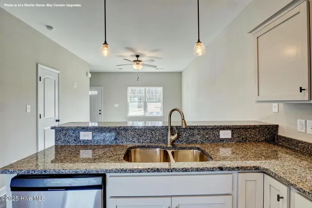 $254,900 | 734 Cross Brg Way, Unit LOT 12, Sneads Ferry, NC 28460