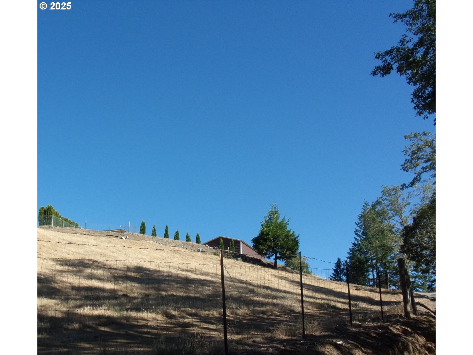 375 Jordan Creek Road Riddle, OR 97469 - Photo 28 of 35 a view of a large building