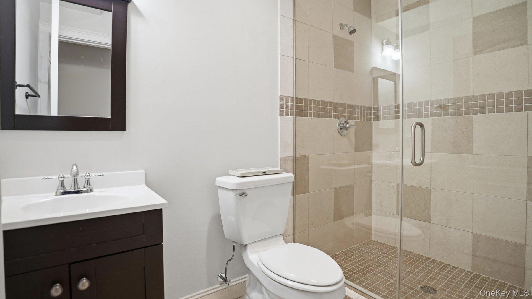 3172 Sound Avenue Baiting Hollow, NY 11901 - Photo 47 of 50 Full Bath