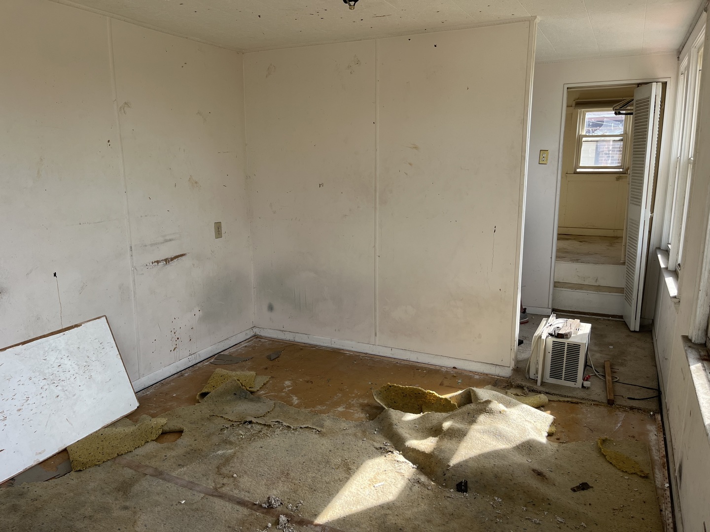 7907 46th Street Lyons, IL 60534 - Photo 4 of 17 view of a room with wooden floor