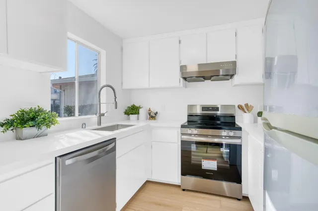 $1,378,000 | 258 Ventura Avenue, Palo Alto, CA 94306