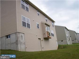 224 Longview Drive Sinking Spring, PA 19608 - Photo 2 of 6