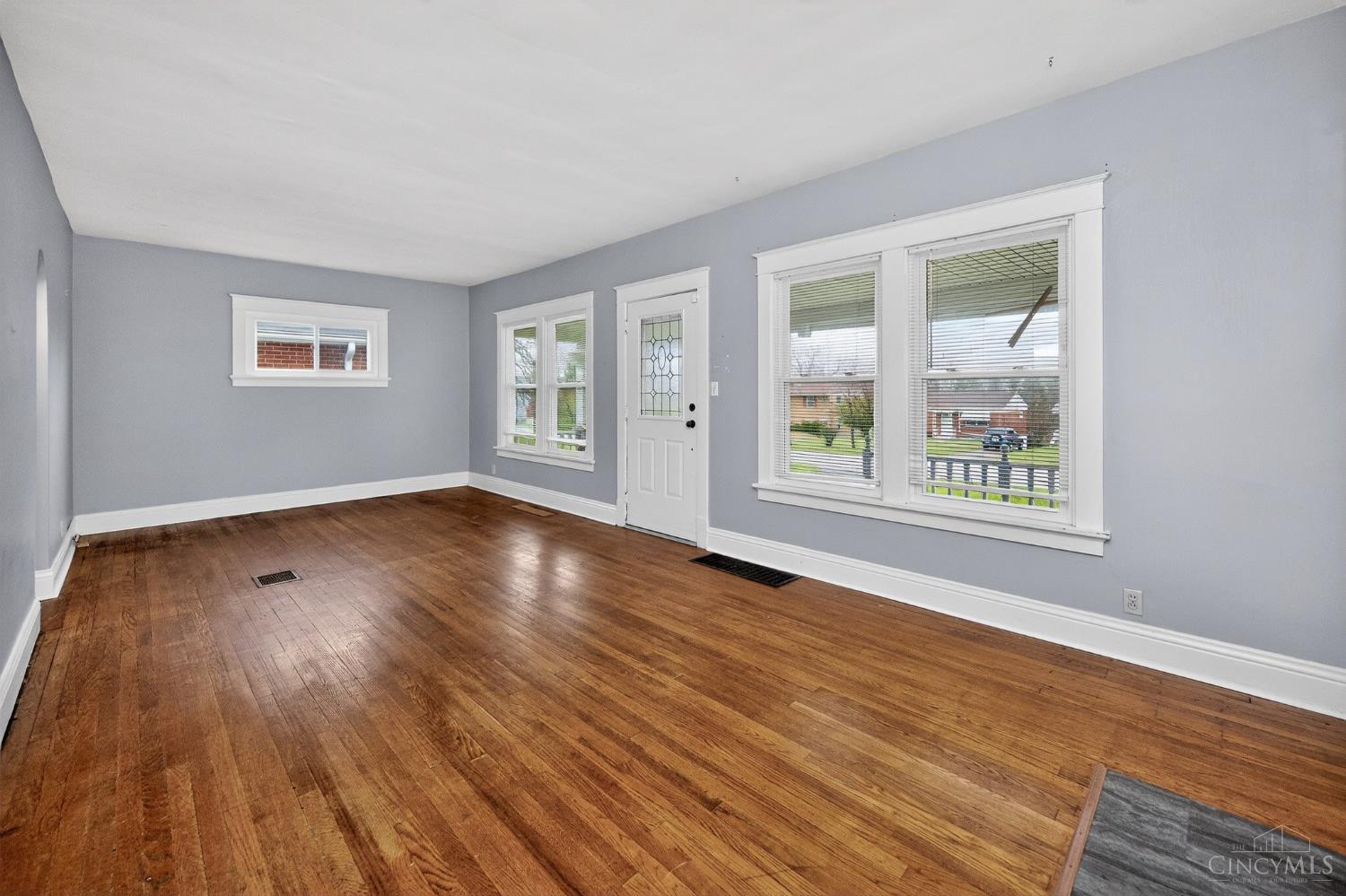3515 Blue Rock Road Cincinnati, OH 45247 - Photo 9 of 54 Gallery Image 9