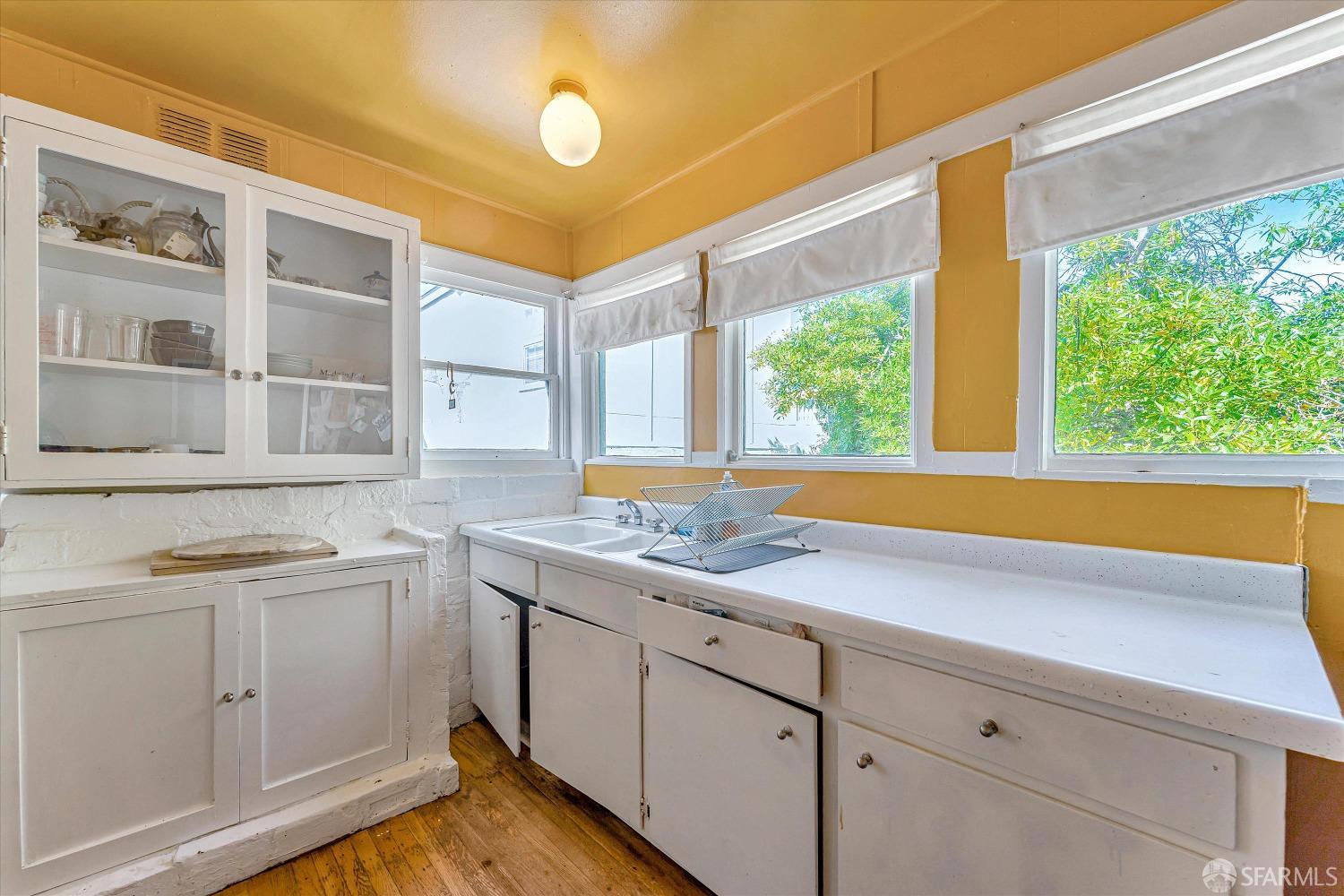 1917 Oregon Street Berkeley, CA 94703 - Photo 17 of 43