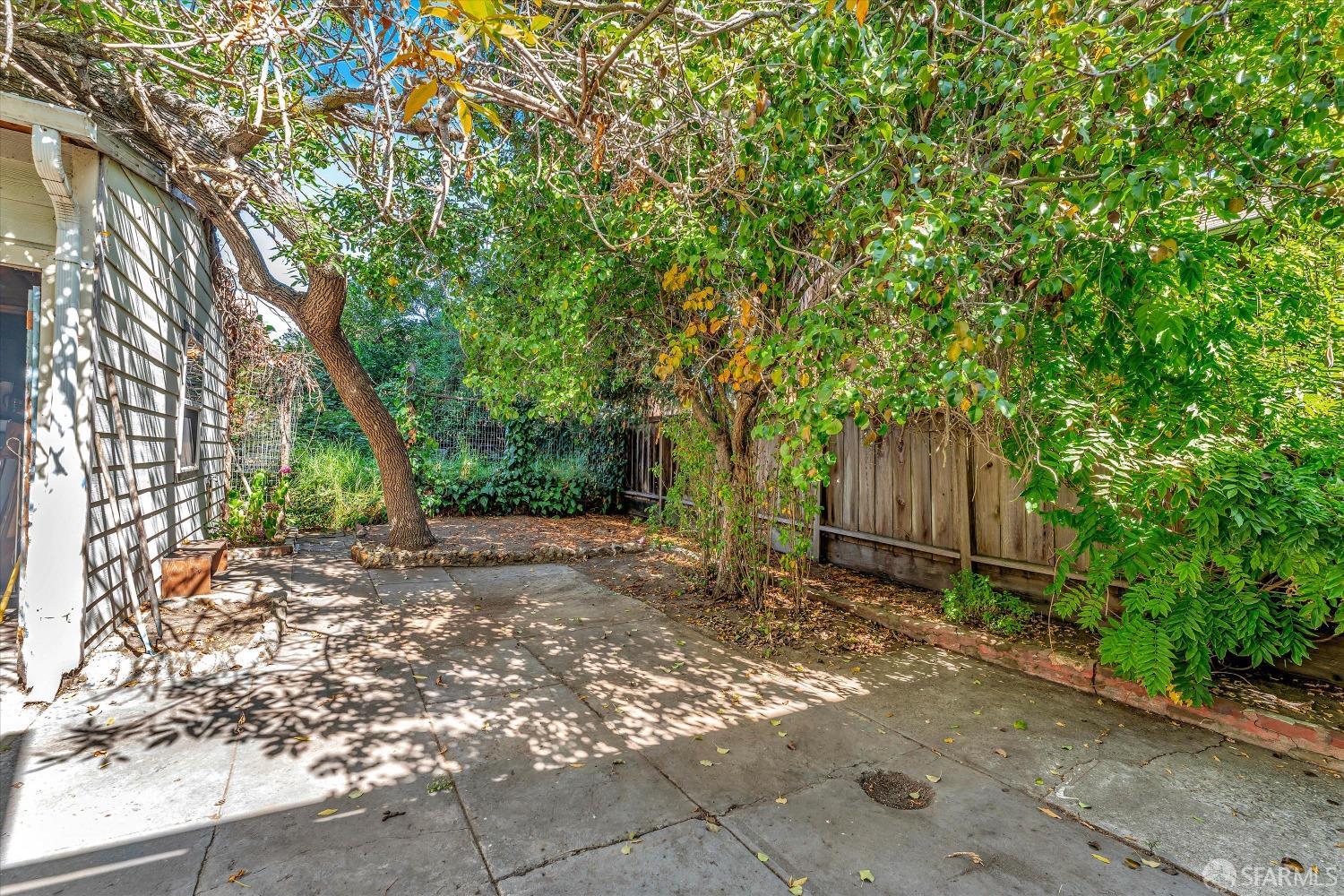 1917 Oregon Street Berkeley, CA 94703 - Photo 41 of 43