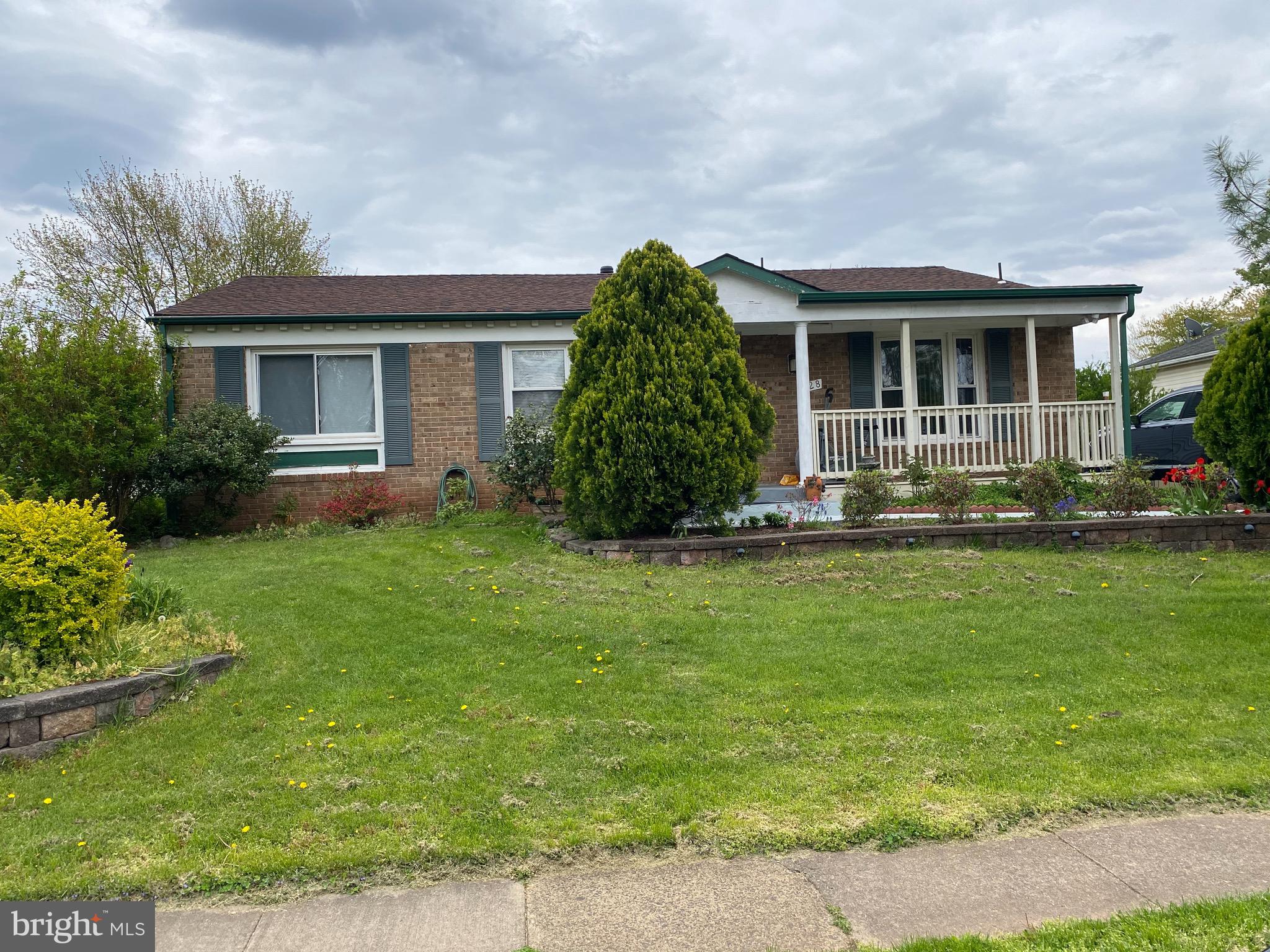 728 North York Road Sterling, VA 20164 - Photo 2 of 3 Gallery Image 2