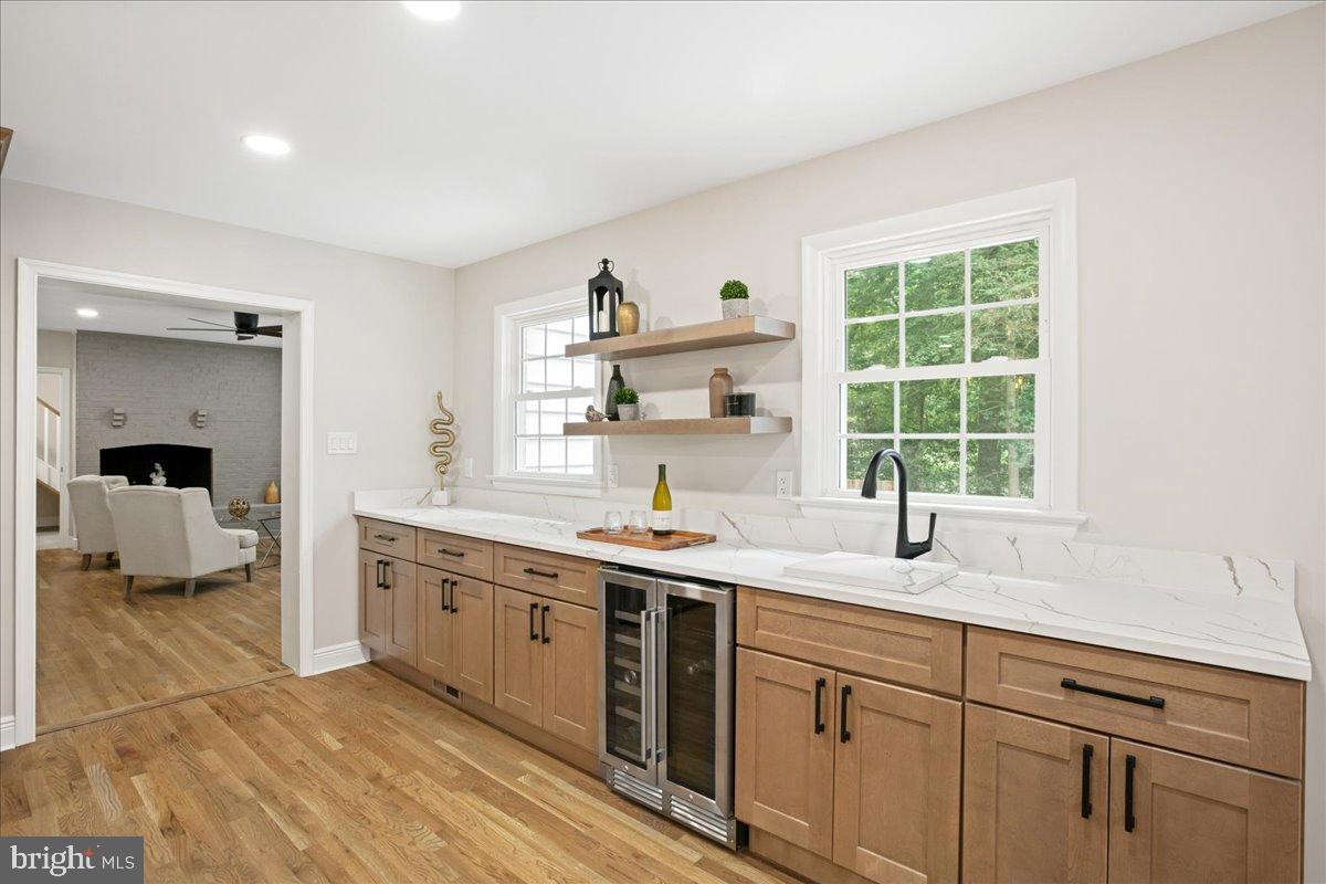 11603 Virgate Lane Reston, VA 20191 - Photo 11 of 59 Modern kitchen with elegant finishes.