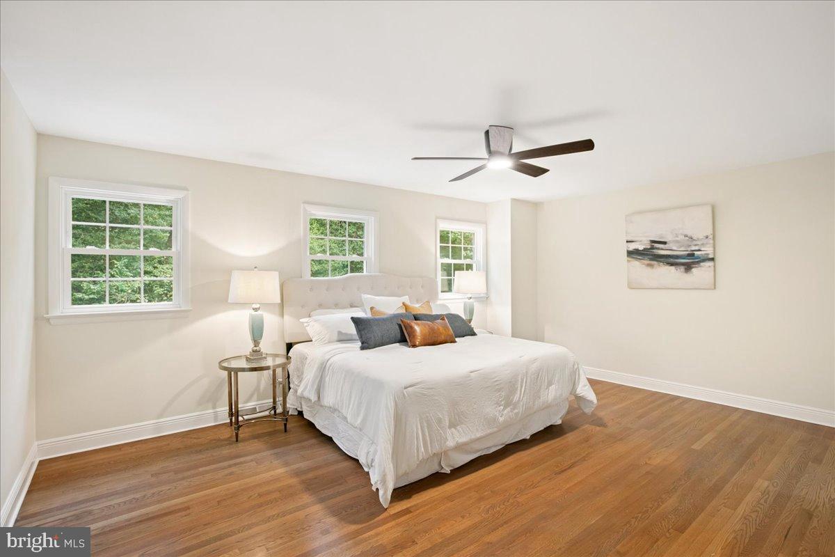 11603 Virgate Lane Reston, VA 20191 - Photo 22 of 59 Primary bedroom