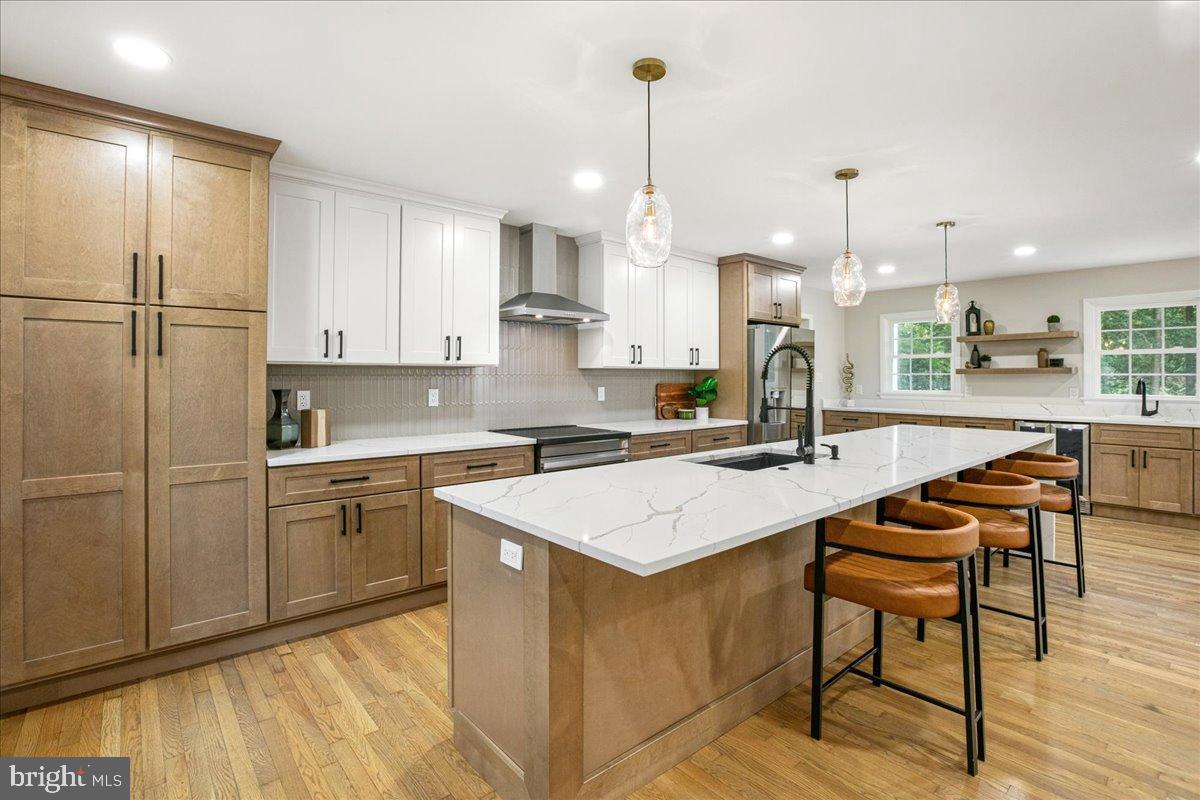 11603 Virgate Lane Reston, VA 20191 - Photo 8 of 59 Two tone kitchen with custom pantry