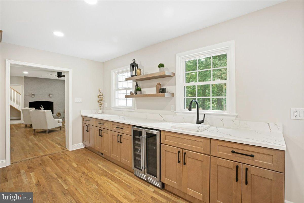 11603 Virgate Lane Reston, VA 20191 - Photo 10 of 59 Wet bar with wine fridge