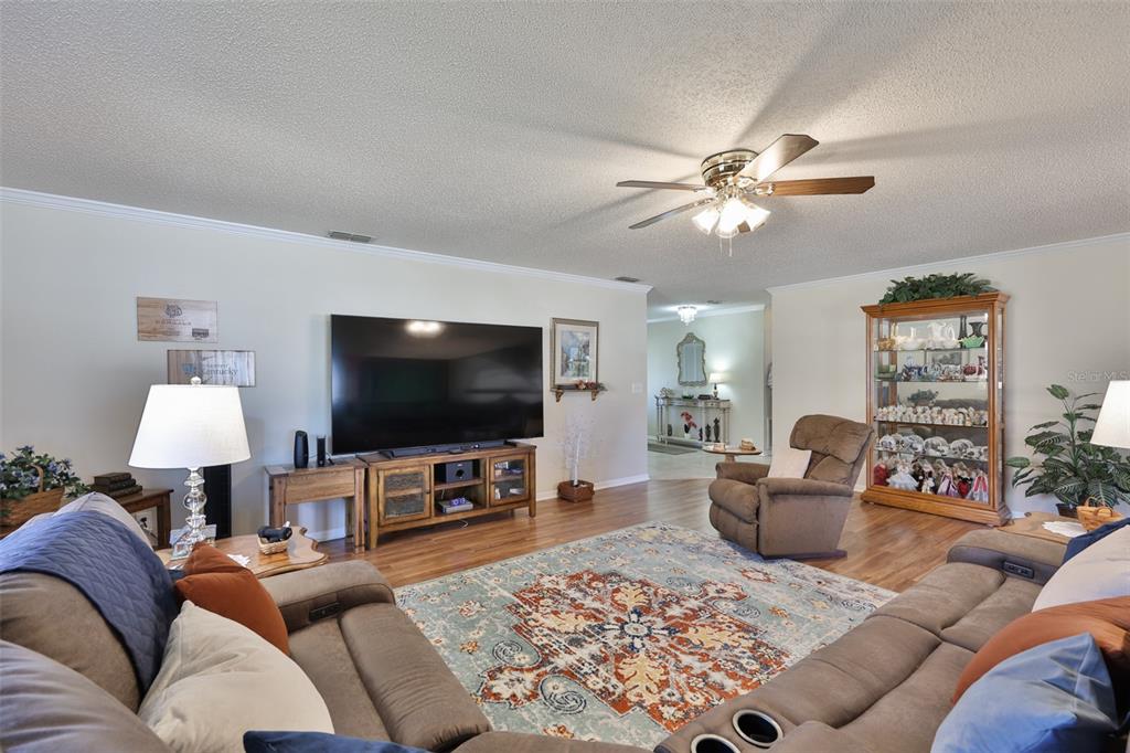 1806 Wedge Court Sun City Center, FL 33573 - Photo 15 of 53