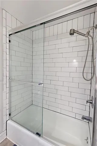 $281,000 | 6927 Northwest 76th Terrace, Kansas City, MO 64152