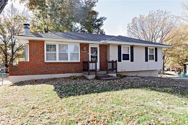 $281,000 | 6927 Northwest 76th Terrace, Kansas City, MO 64152
