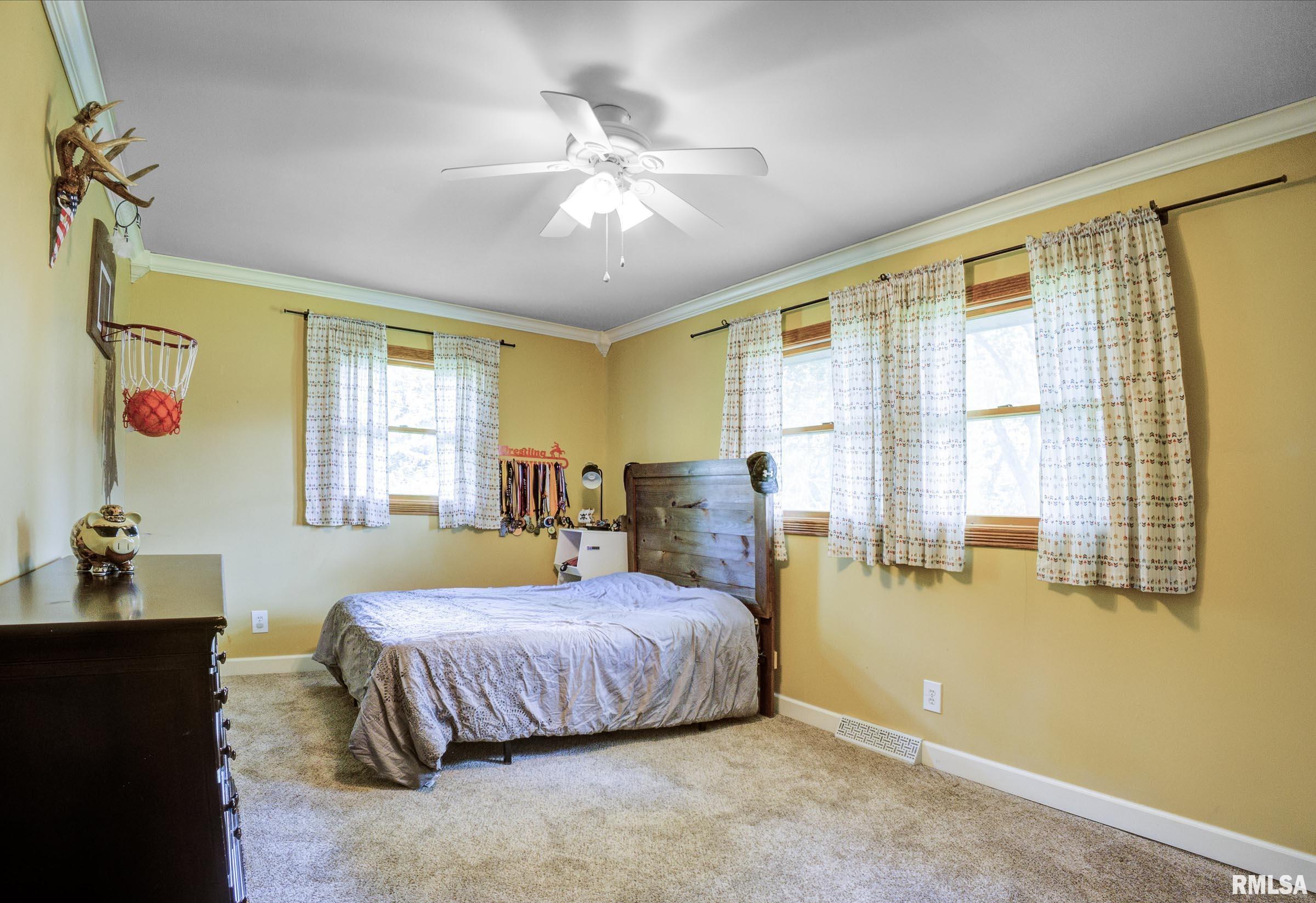 319 Robin Road Macomb, IL 61455 - Photo 24 of 34