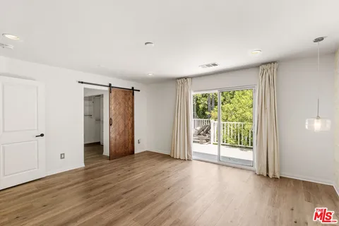 $1,399,000 | 7676 Coldwater Canyon Court, North Hollywood, CA 91605