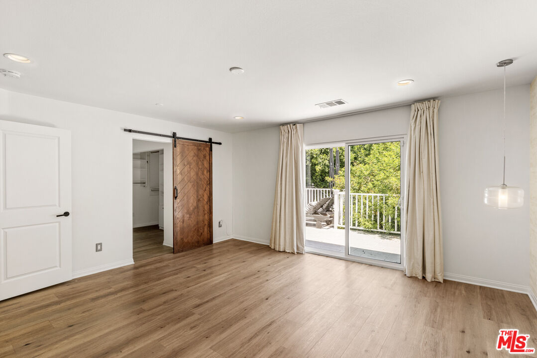 7676 Coldwater Canyon Court North Hollywood, CA 91605 - Photo 15 of 32