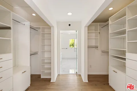 $1,399,000 | 7676 Coldwater Canyon Court, North Hollywood, CA 91605