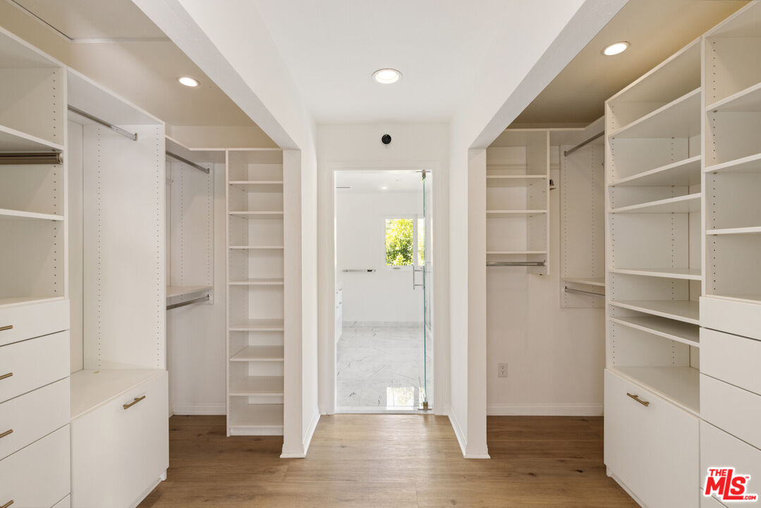 7676 Coldwater Canyon Court North Hollywood, CA 91605 - Photo 18 of 32