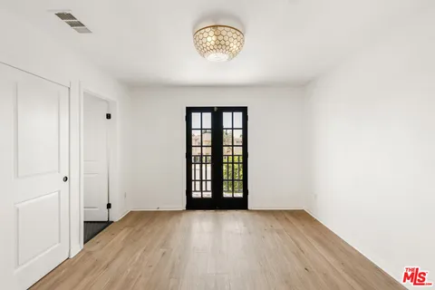 $1,399,000 | 7676 Coldwater Canyon Court, North Hollywood, CA 91605