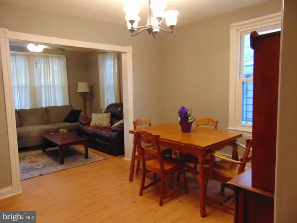 $220,000 | 21 West Smith Street, Topton, PA 19562