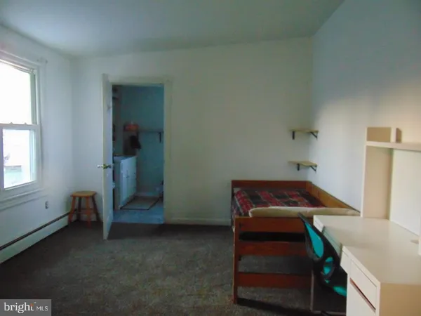 $220,000 | 21 West Smith Street, Topton, PA 19562