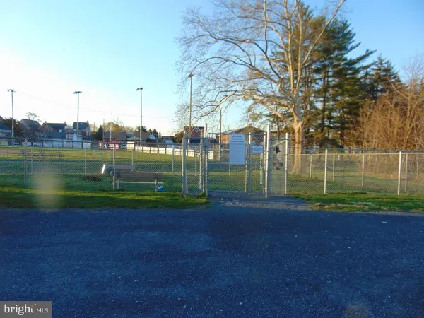 $220,000 | 21 West Smith Street, Topton, PA 19562