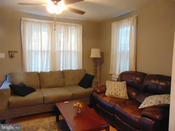 $220,000 | 21 West Smith Street, Topton, PA 19562