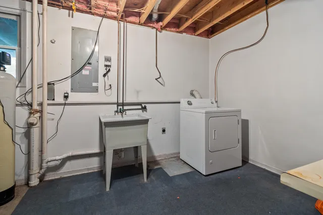 $600,000 | W3523 Oakwood Drive, Geneva, WI 53147