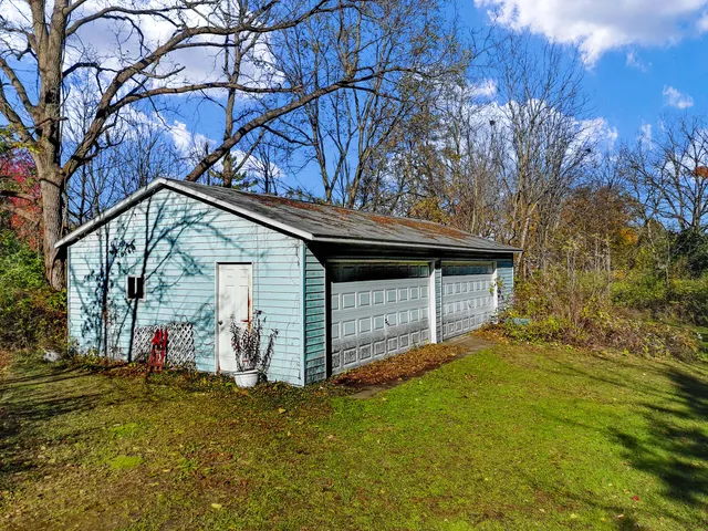 $450,000 | W3523 Oakwood Drive, Geneva, WI 53147