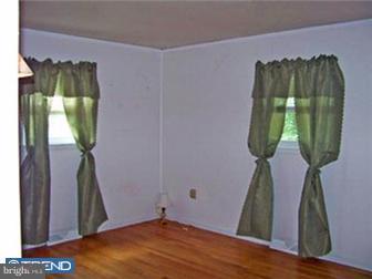319 Old Forks Road Hammonton, NJ 08037 - Photo 3 of 8 Bedroom - Main